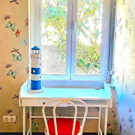 Neguri 5 Y 3 Garden Metro Y Playa Apartament *