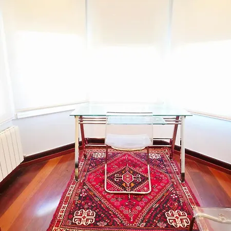 Neguri 5 Y 3 Garden Metro Y Playa *